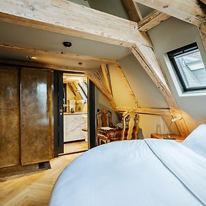 Kamer met een King Size Bed